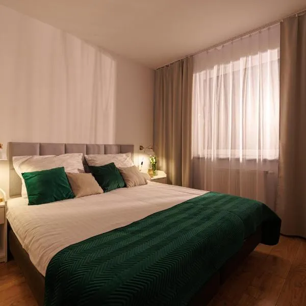 Hotel 500 W Strykowie, hotel in Stryków