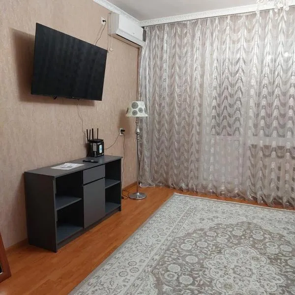 3-х комнатная по ул. Есенова 19А, hotel in Qyzylorda