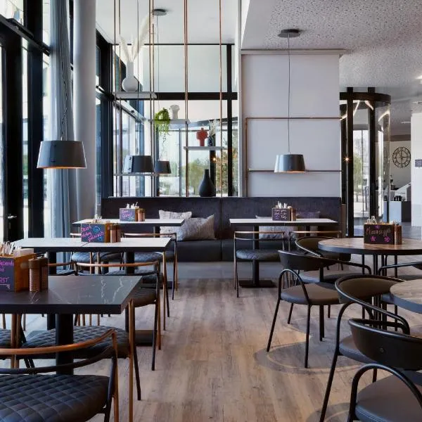 Holiday Inn - the niu, Hub Dusseldorf Messe by IHG, hotel en Düsseldorf