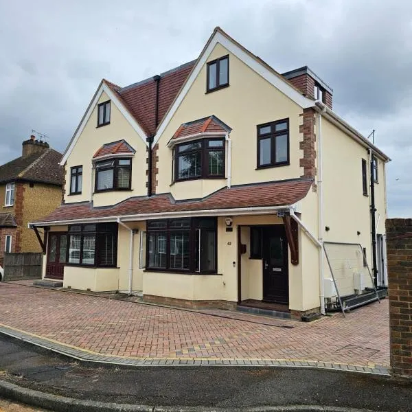 Shortwood Stay, hotel in Staines upon Thames