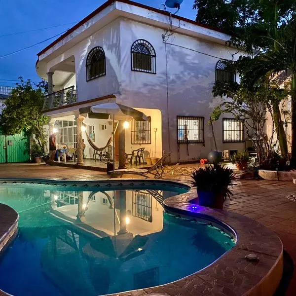 Casamaya Hostel & Diving, hotel in Cozumel