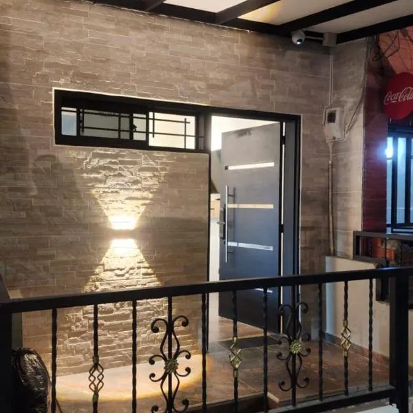 Apartamento Envigado wifi 700 mb, hotel v destinaci Envigado