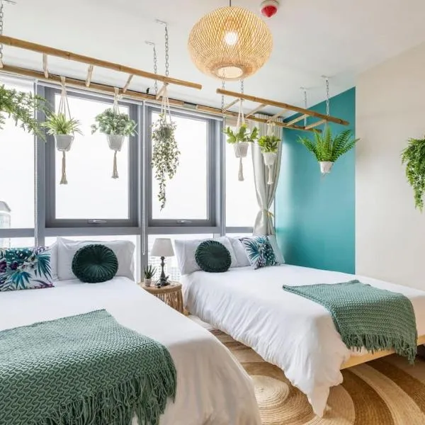 Urban Oasis Serenity in the City w Pool Gym More, hotel in Manila