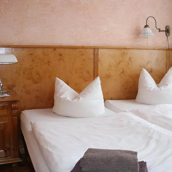 Pensionszimmer Unicat, hotel v destinaci Potsdam