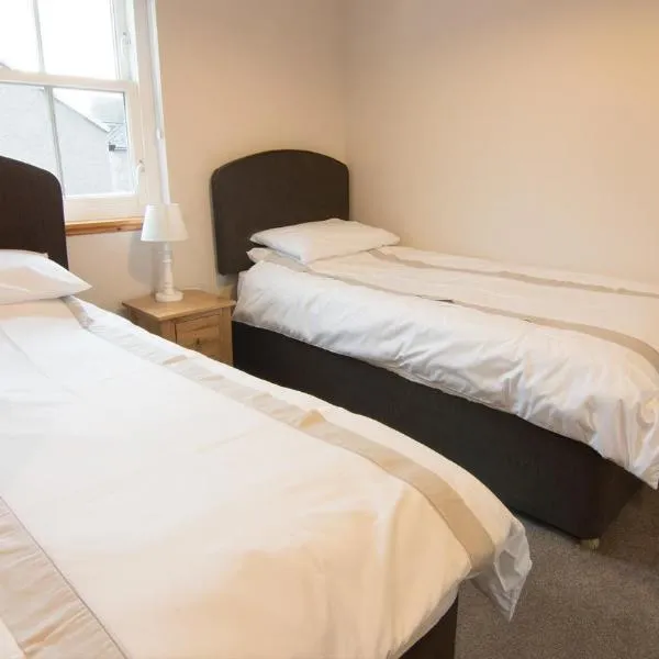 Morris Gardens Apartments, hotel in Chapel of Garioch