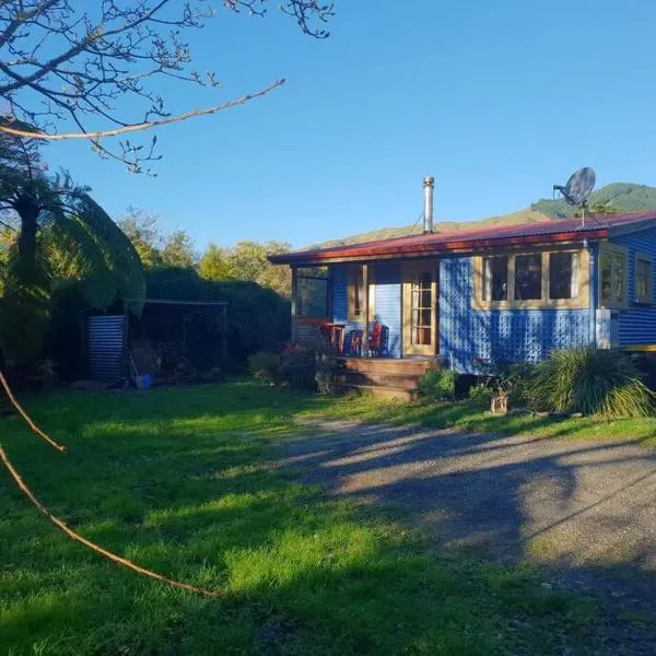 Blue Cottage, hotel v mestu Pohara