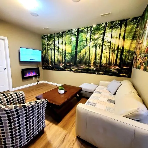 Private suite 2BR Near Hwy 1, Heritage Park, Coliseum, Cultus Lake, Fishing,, hotel v destinaci Chilliwack