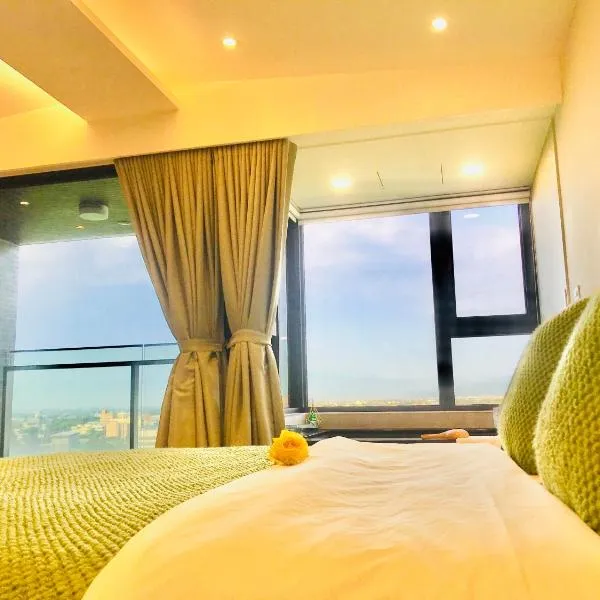 宜蘭頭城A Happy Birthday 私人溫泉 海景 蘭陽夜景大陽台無邊際泳池, hotel v destinaci Toucheng