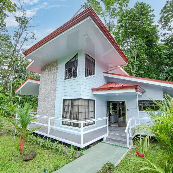 Villa Escondida La Fortuna, hotel v destinaci Fortuna