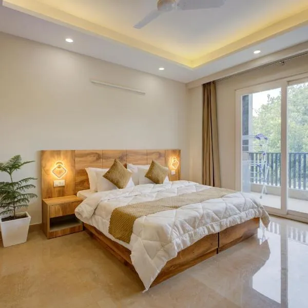 The Lodgers Luxury 1 BHK Serviced Apartment in Gurugram Near Millennium City Centre Metro, hotel v destinaci Gurgáon