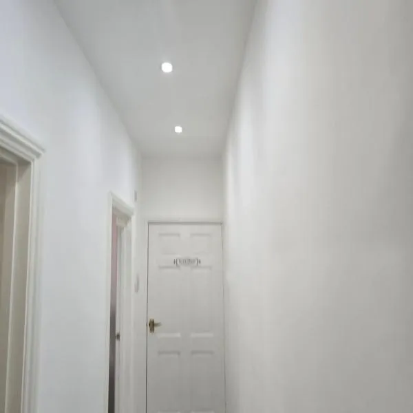 Realwood Homes- Broomhill Road, hotel in Nottingham
