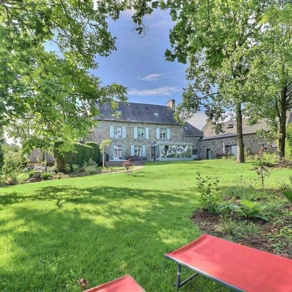 Le jardin de quercus, hotel em Bazouges-la-Pérouse