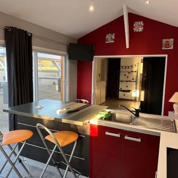 Dépendance de 45m2 à louer – hotel w mieście Saint-Vite