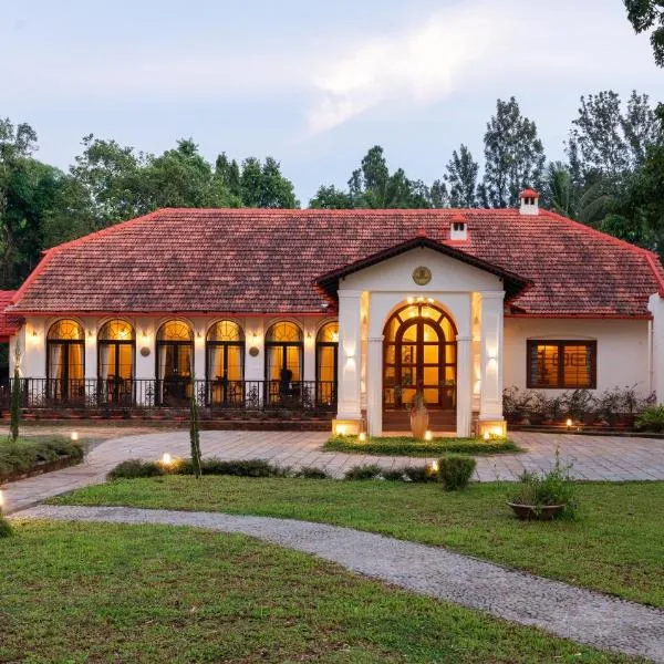 SaffronStays Biccode Woodside Heritage, hotel v destinaci Belūr