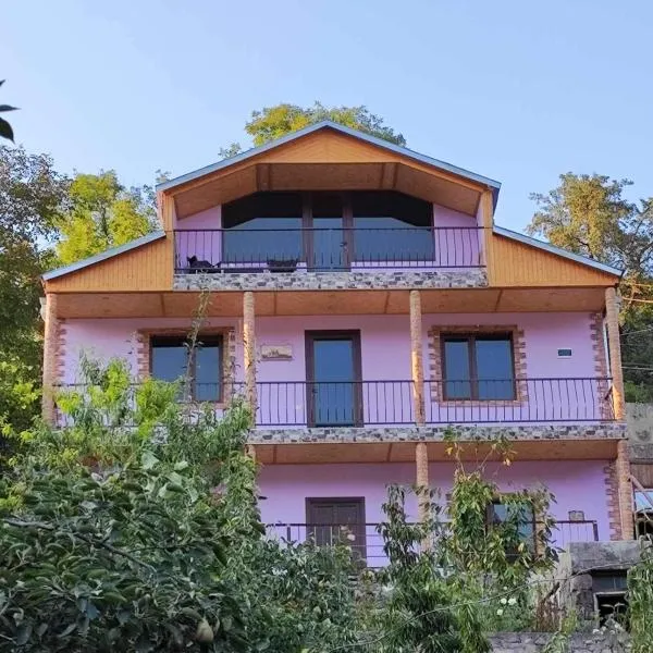 Green guest house, hotel v destinaci Dilidžan