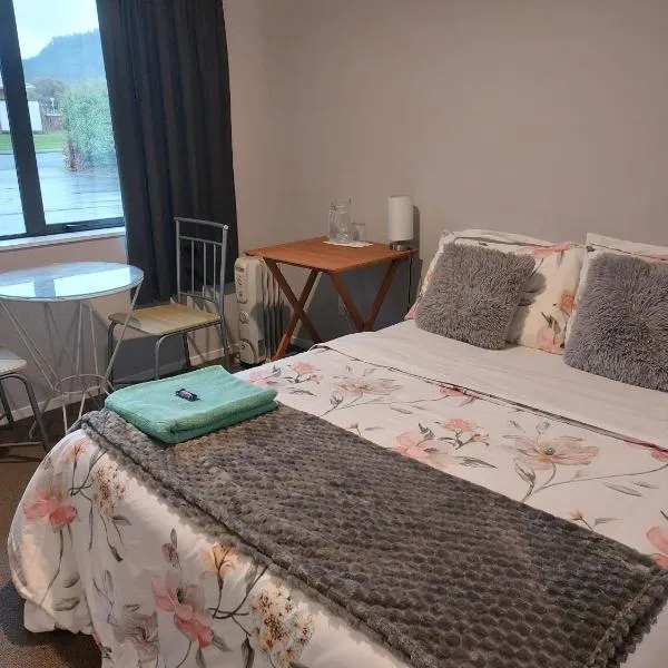 A room in a homestay - Upper Hutt, hotel in Upper Hutt