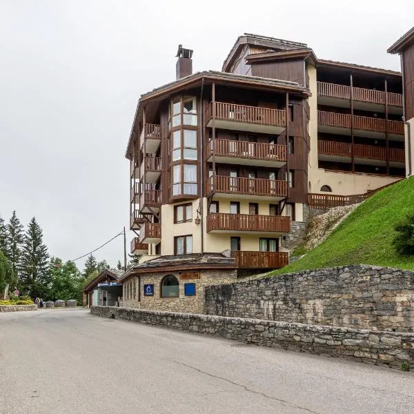 Le cheval blanc E7 – hotel w mieście Valmorel