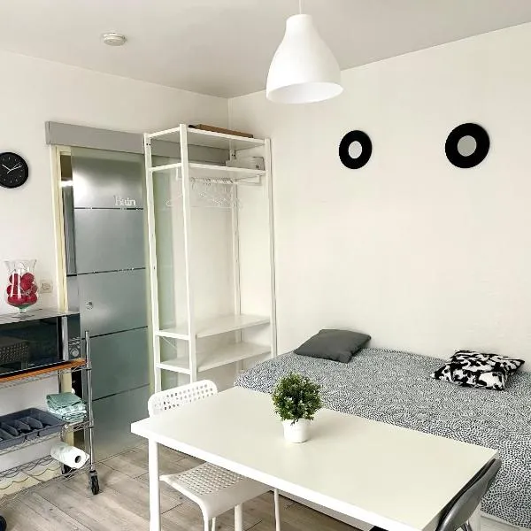 Studio moderne Le Perreux-sur-Marne 17m² – hotel w mieście Le Perreux-Sur-Marne