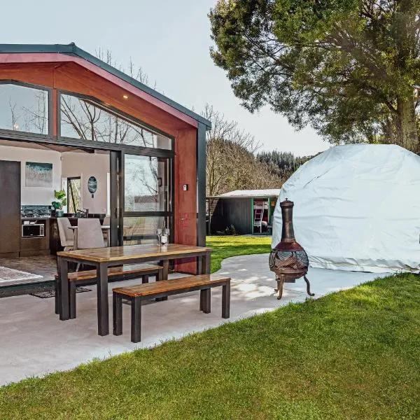 Black Label Retreats, hotel in Gisborne