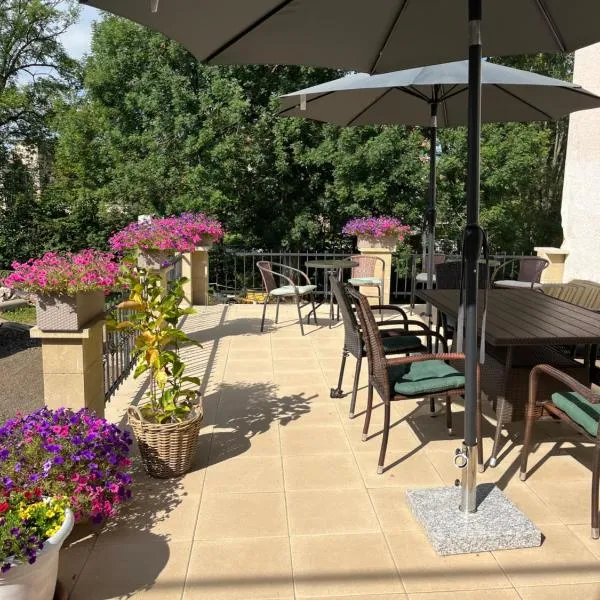Penzion WIESEN, hotel v destinaci Meziměstí
