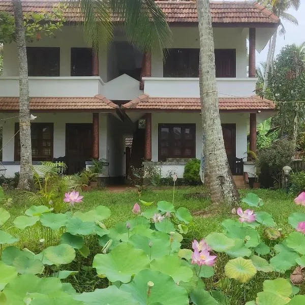 paddy farm beach resort odayam varkala, hotel v destinaci Varkala