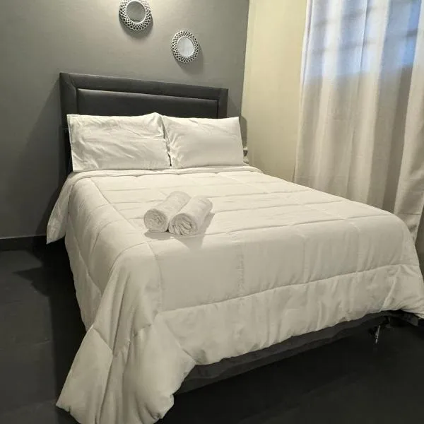 Habitación con baño privado en el centro de Asunción solo efectivo guaranies, hotell sihtkohas Asunción