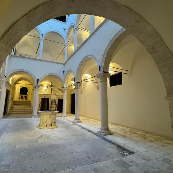 Dragonetti Luxury House, ξενοδοχείο στη Λ' Άκουιλα
