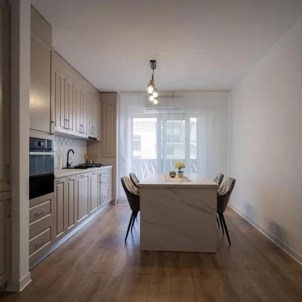 The 10th Floor Apartment, ξενοδοχείο σε Bistriţa