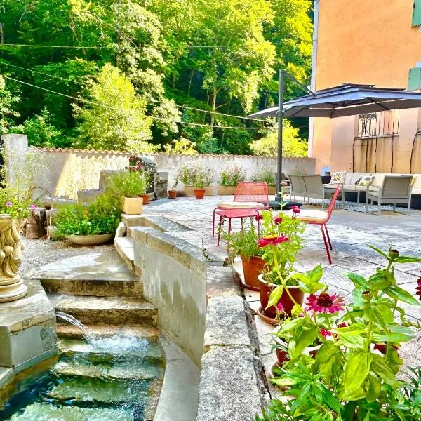 Notre-Dame d'Escouloubre Sources d'eaux chaudes privées et sauna, hotel v destinaci Escouloubre