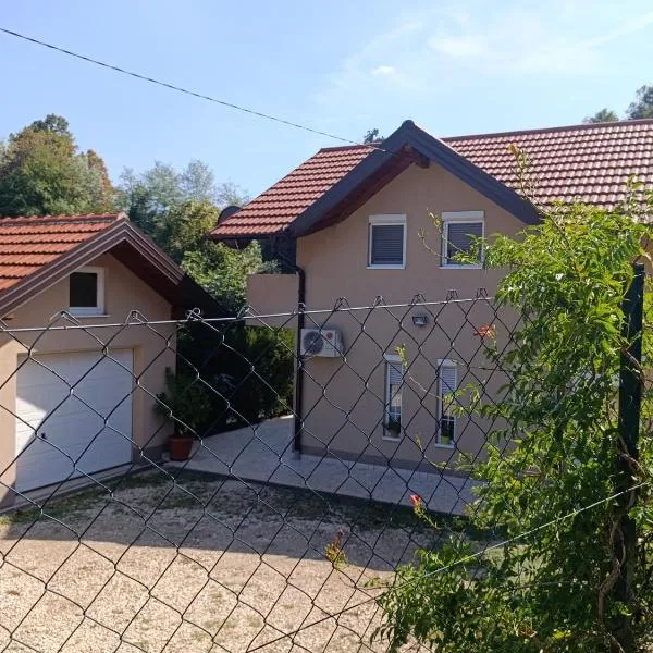 VA vikendica Tesanj, hotel in Tešanj