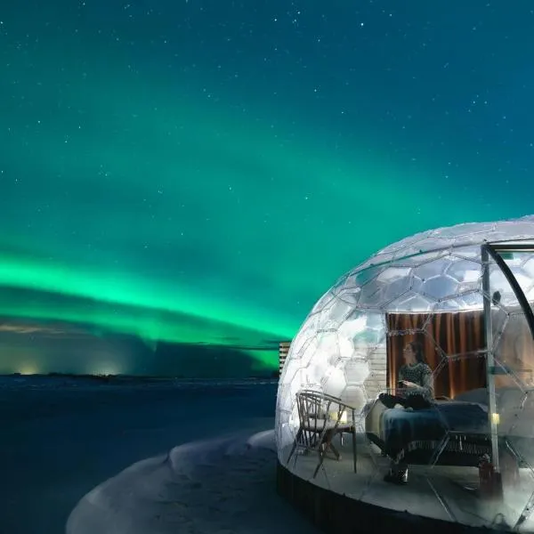 Aurora Igloo, hótel á Hellu