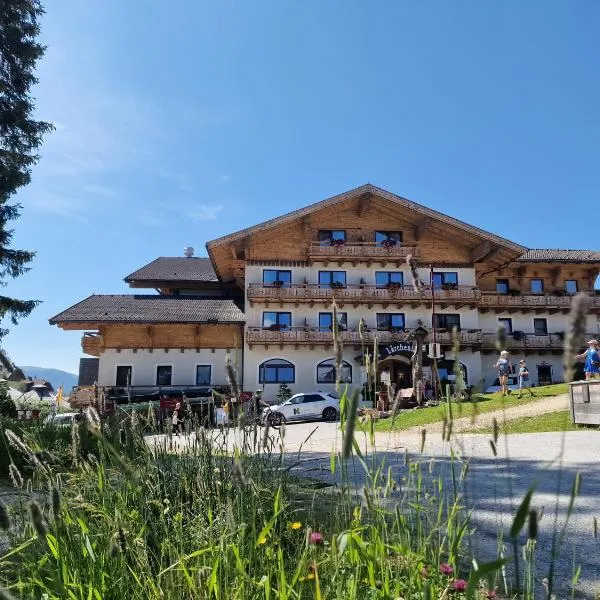 Hotel Lärchenhof, hótel í Katschberghöhe