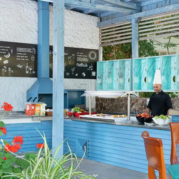 SH Dolce Mare- All inclusive- Free Beach & Beach Bar, ξενοδοχείο στο Golden Sands