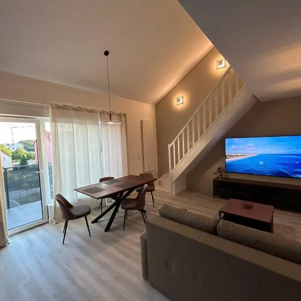 Charming Apartment, hotel in Lubin