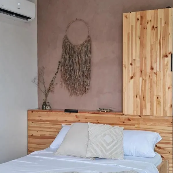 Una Isla Vida - Your Affordable Retreat Space, hotel v destinaci Santa Rosa
