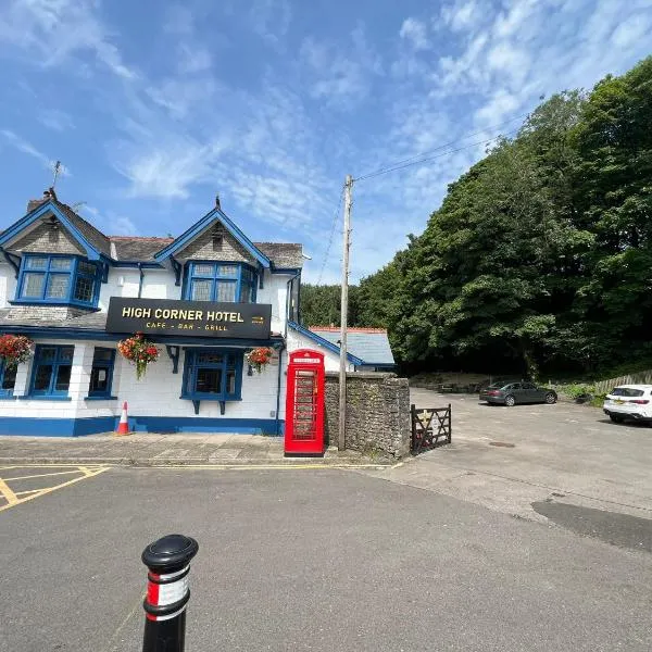 High Corner Hotel、Llanharanのホテル
