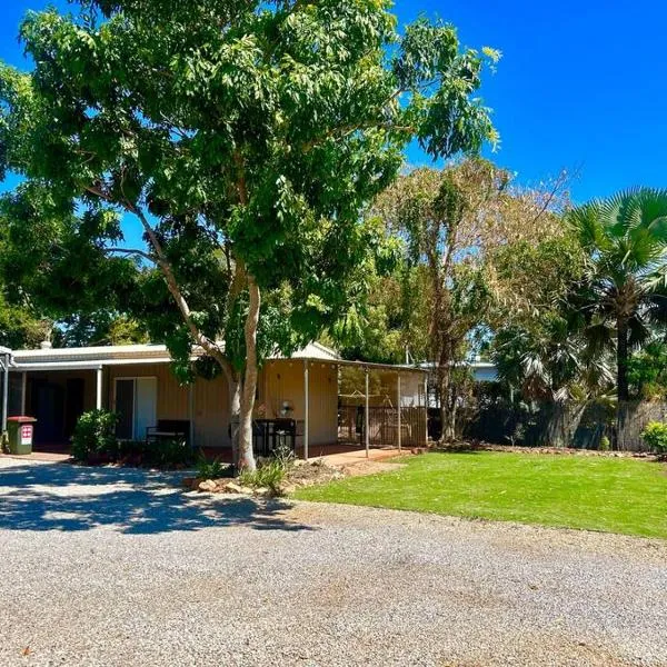 The Quarters, hotel a Katherine