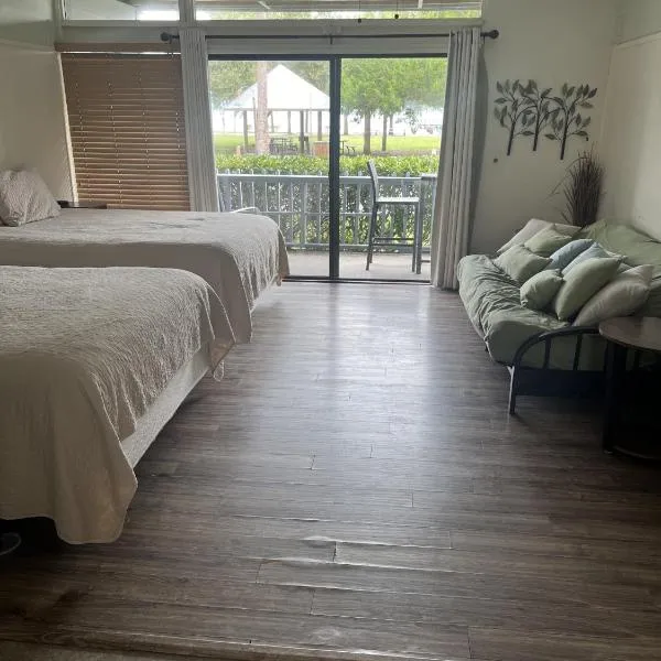 Park Place unit 128, hotel a Cedar Key