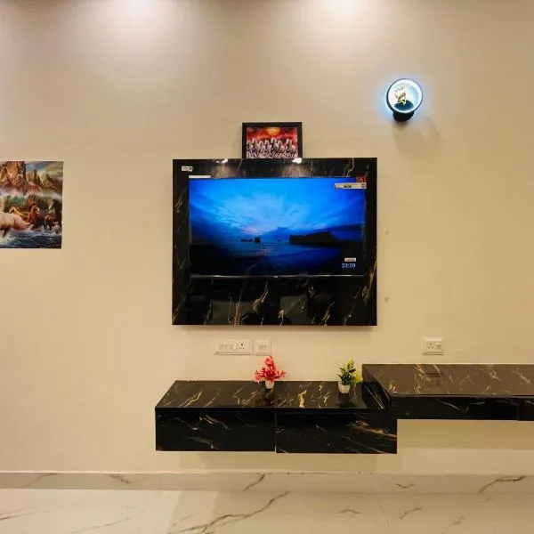 Royal Orbit studio, hotel v destinaci Ghaziabád