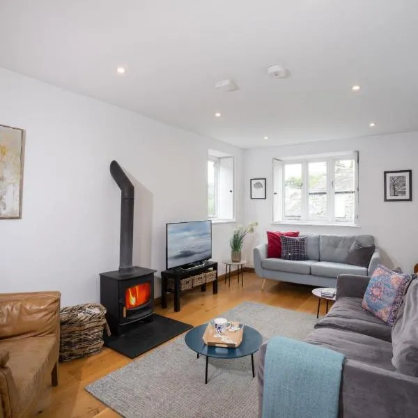 Charming 3-Bedroom Barn in Ambleside by LetMeStay, hotell i Ambleside