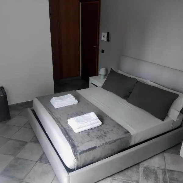 Mia Rooms, hotel Cecchinában