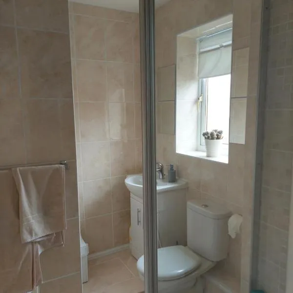 210 Greenlea Court, hotel v destinaci Kirkheaton