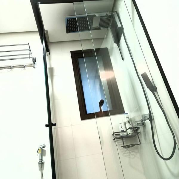 New luxury flat 2 bedrooms office and parking - Foto 3