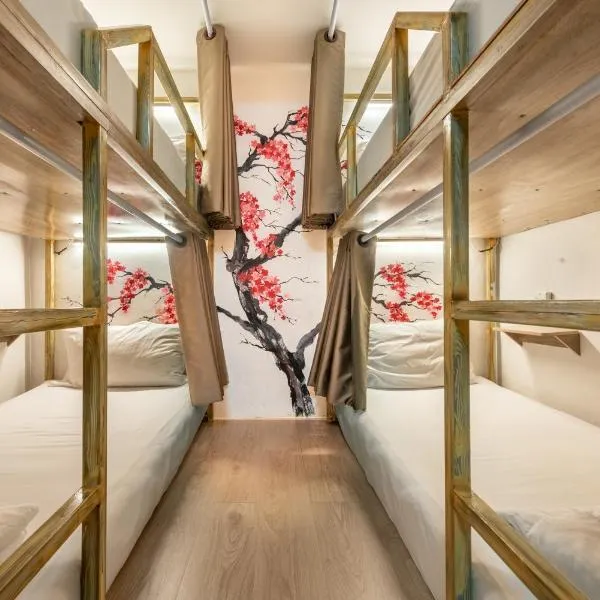 โรงแรมชิบะรูม นครราชสีมา สาขามหาวิทยาลัยเทคโนโลยีสุรนารี, hotel v destinaci Nakhon Ratčasima