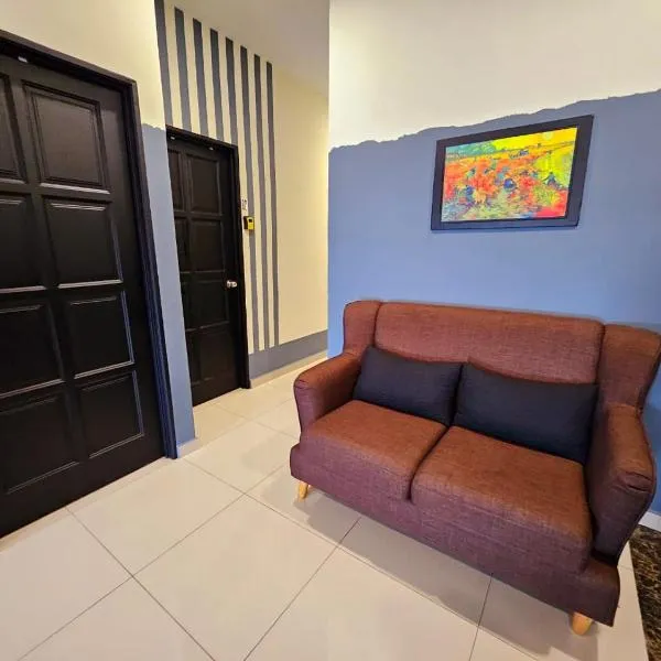 The Blue Guest House, WiFi, Free Parking, Aulong, hotel in Taiping