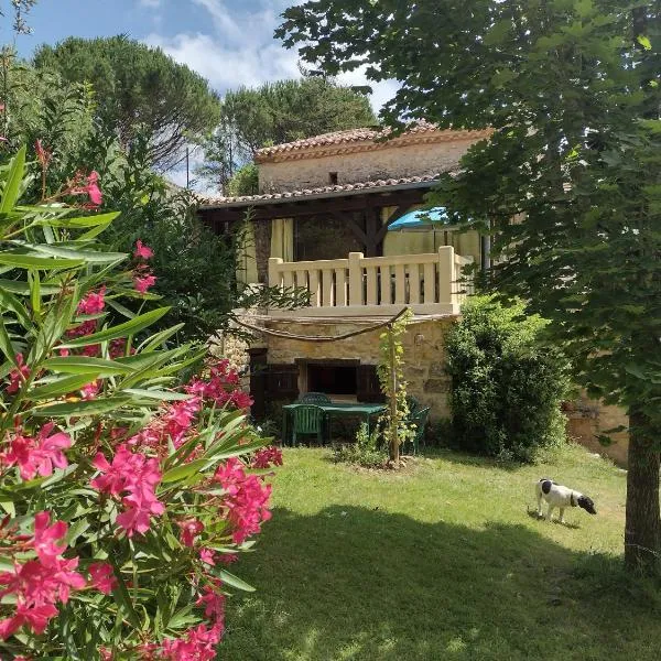 A La Maison des Oiseaux, hotel in Saint-Avit-Sénieur