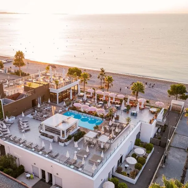 Mercure Villeneuve Loubet Plage – hotel w mieście Villeneuve-Loubet