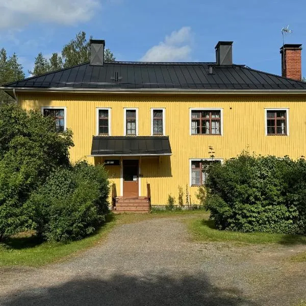 Majatalo Esko, hotel in Eskola
