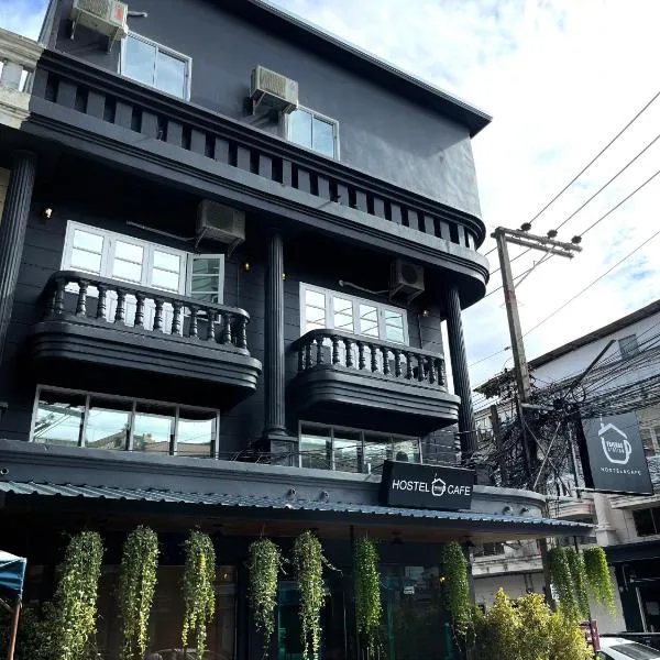 Friends Station Tukkom Hostel & Cafe, hotel v destinaci Pattaya South