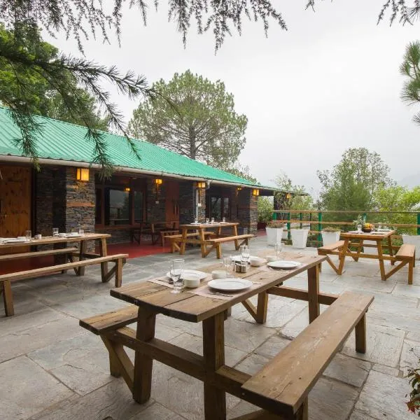 Alaya Stays Duplex Cottage with Tree House - Suro Woodcrest Chalet, hotel v destinaci Shogi